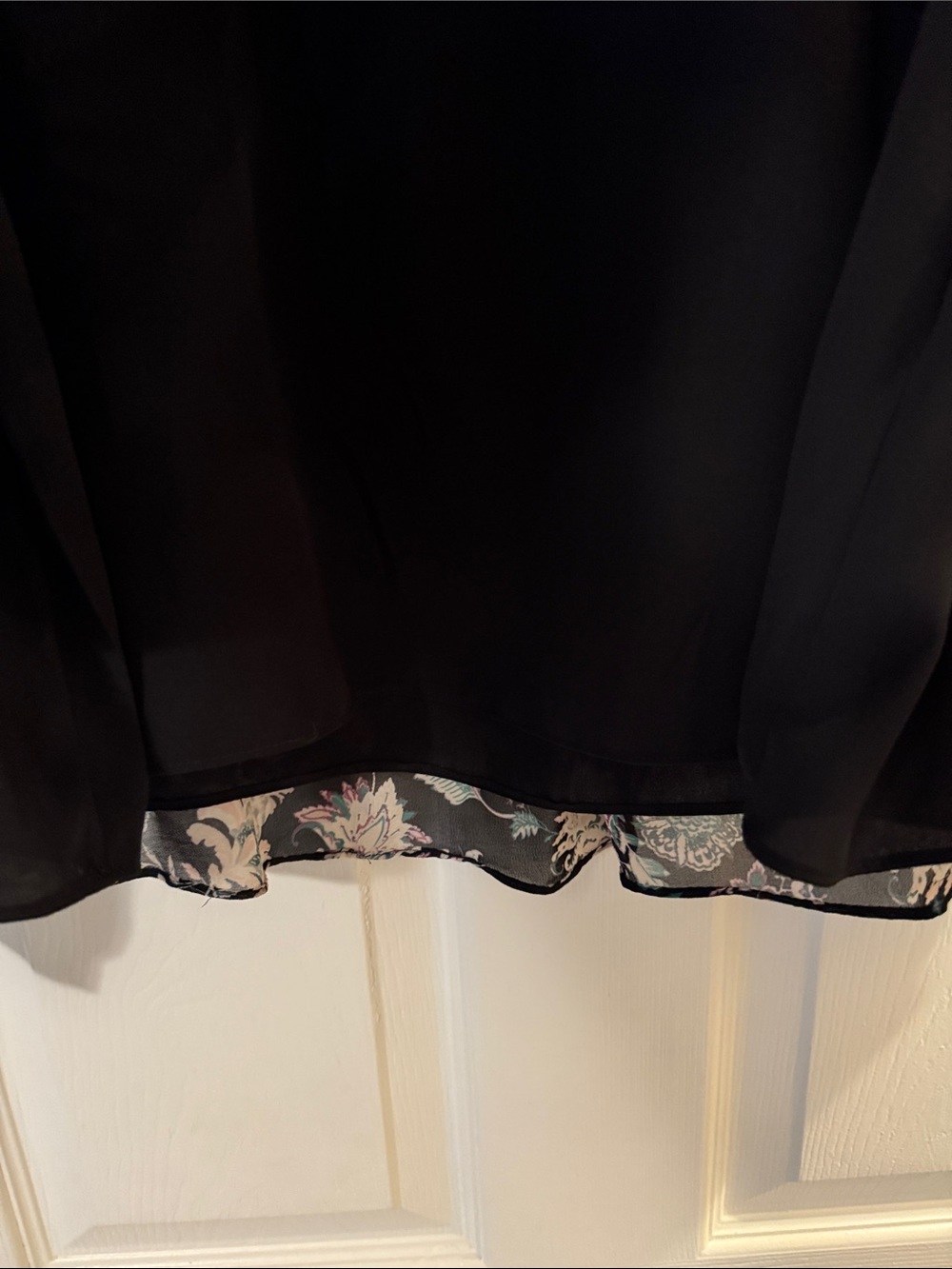 Vince Camuto Black Floral Peasant Blouse - Picture 7 of 7
